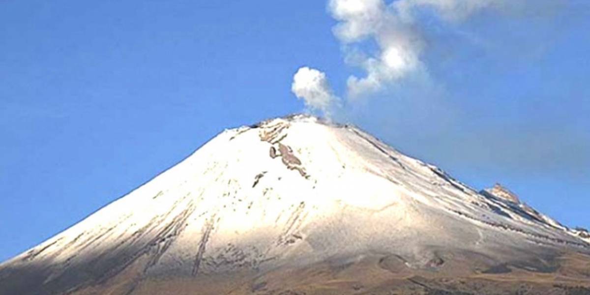México: En las últimas 24 horas el volcán Popocatépetl registró 25 minutos de tremor y un sismo vulcanotectónico