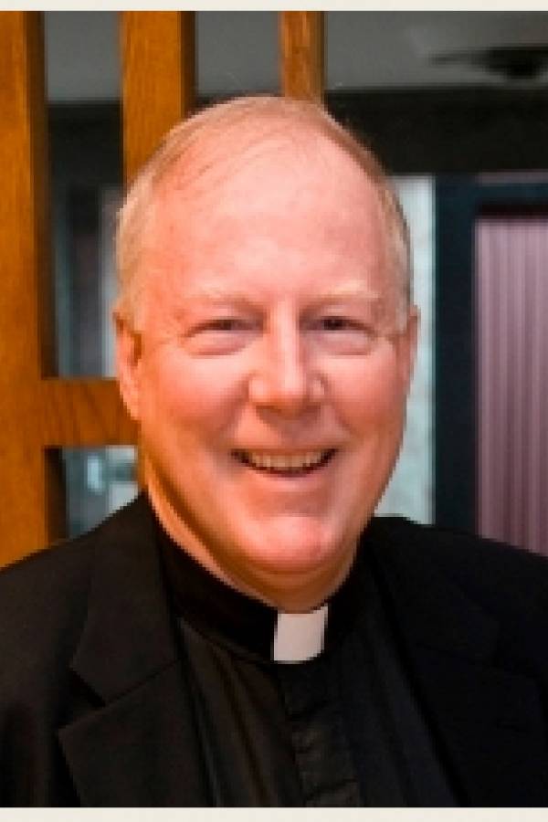 James T. Bretzke, profesor de teología moral en la Universidad de Marquette, EE. UU.
