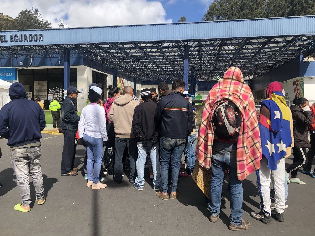Referencia Venezolanos deberán presentar pasado judicial apostillado para ingresar al Ecuador