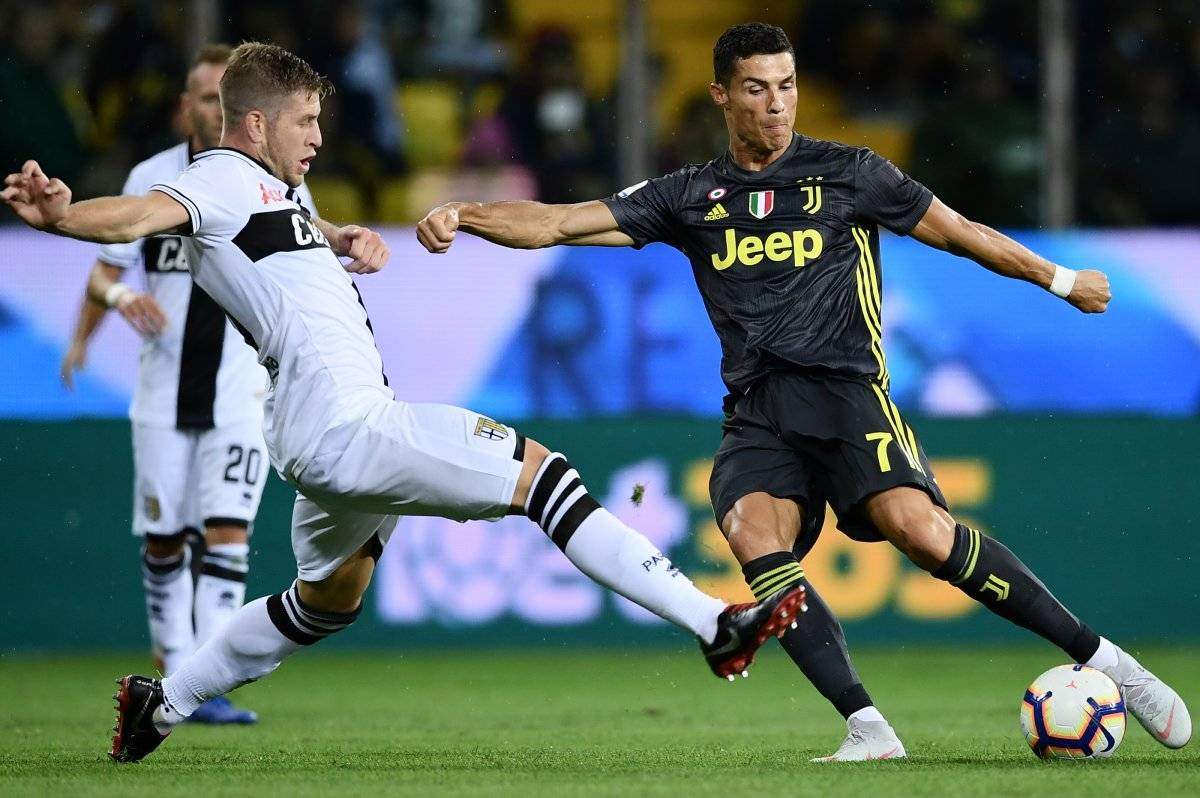 Ronaldo no logra estrenarse en la Serie A