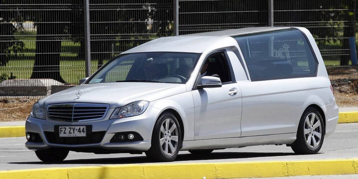Insólito: se robó una carroza fúnebre con un cadáver adentro en México