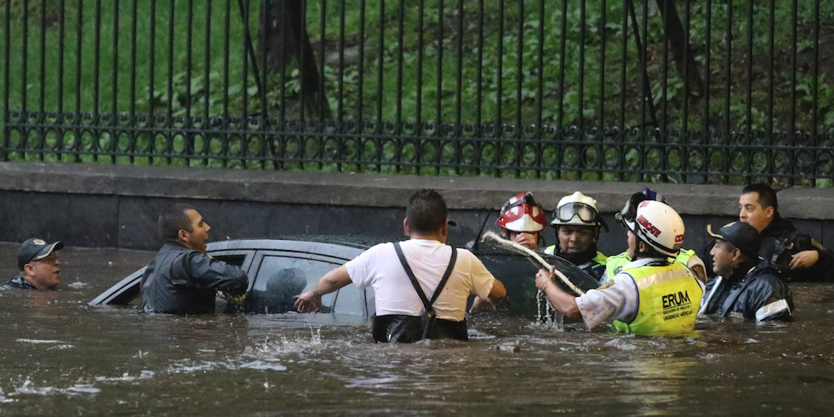 México: La app del 911 en CDMX te ayudará a no morir ahogado en las lluvias