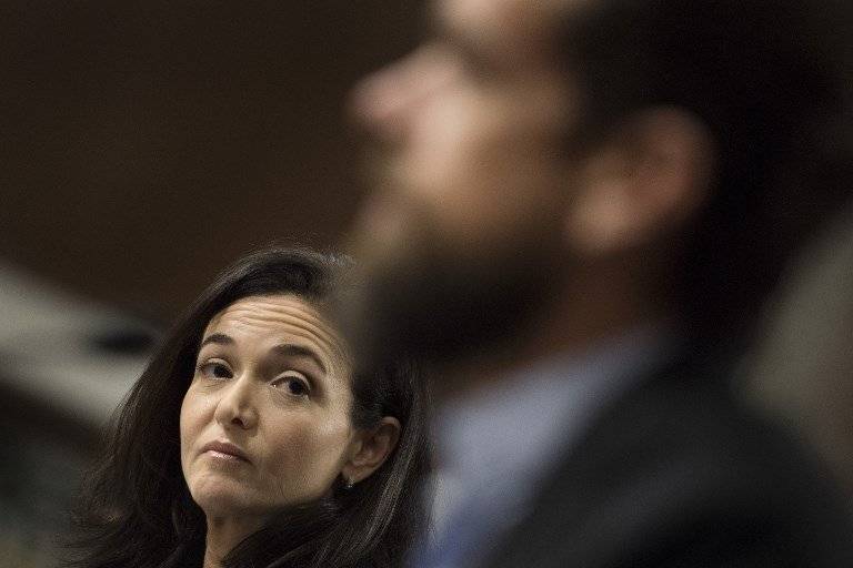 Sheryl Sandberg y Jack Dorsey ante el Senado de Estados Unidos