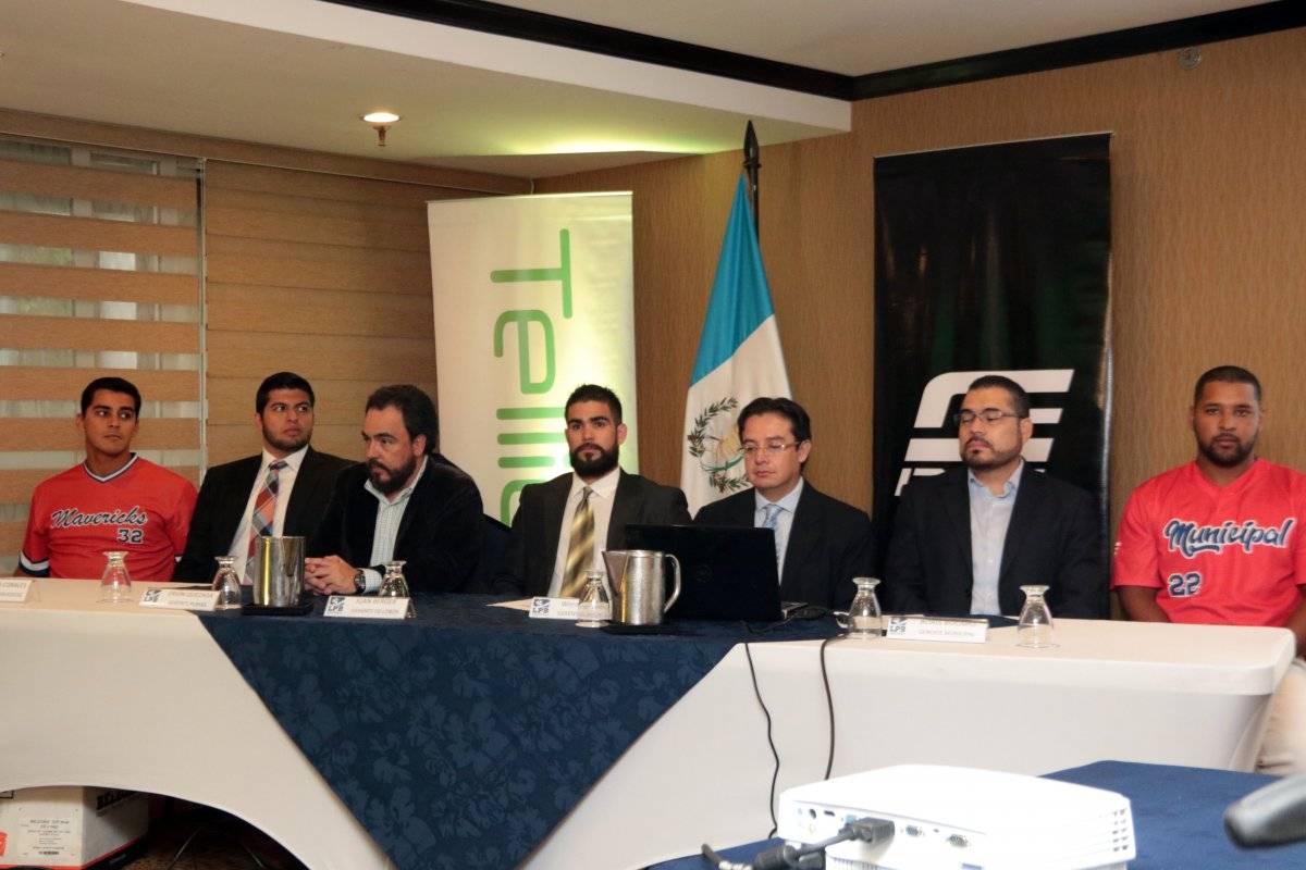 En conferencia de prensa fue presentada la Liga Profesional de Béisbol.