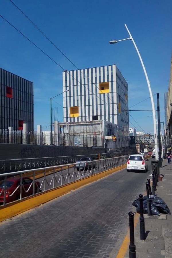 Alfaro amenaza con auditoría a Ciudad Creativa Digital
