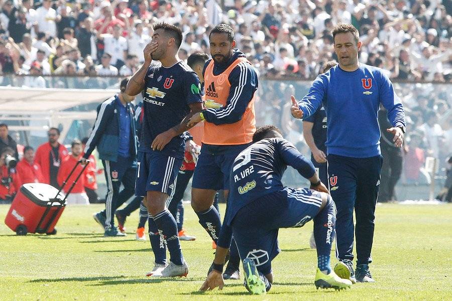 Jean Beausejour fue suplente en el último Superclásico, ya que arrastraba problemas musculares / Foto: Photosport