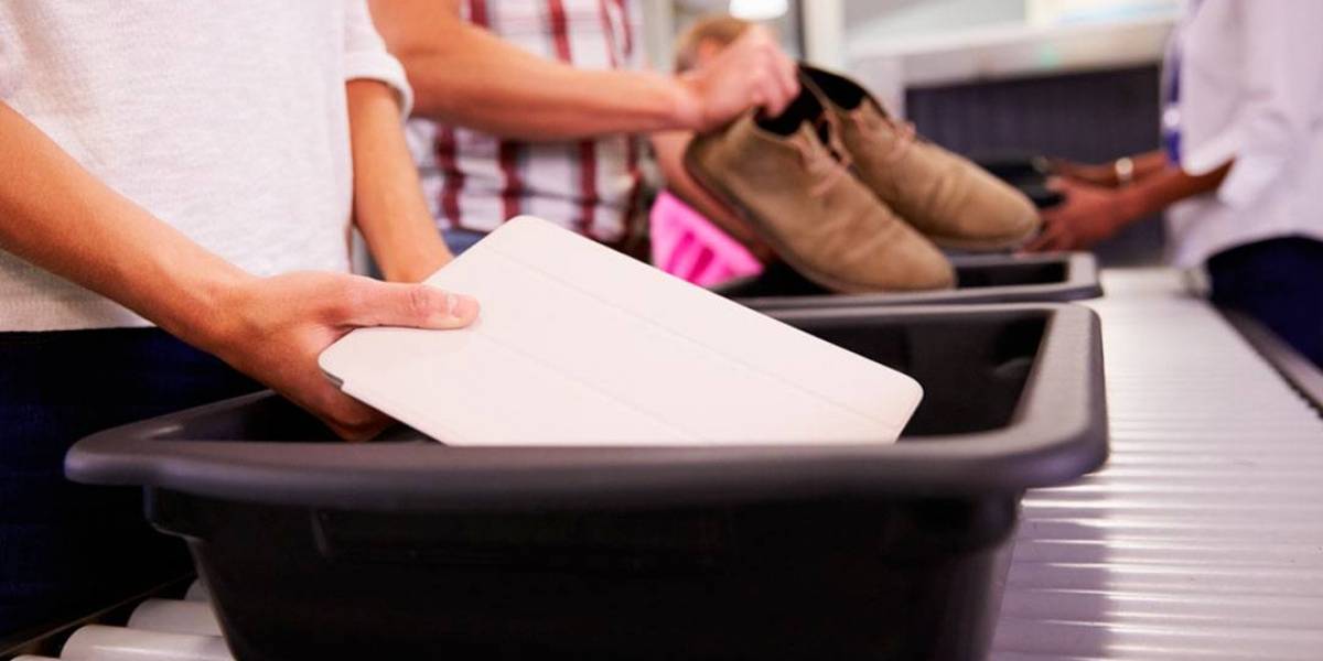 Así, tal cual: Las bandejas de los aeropuertos tiene más virus que los mismos baños