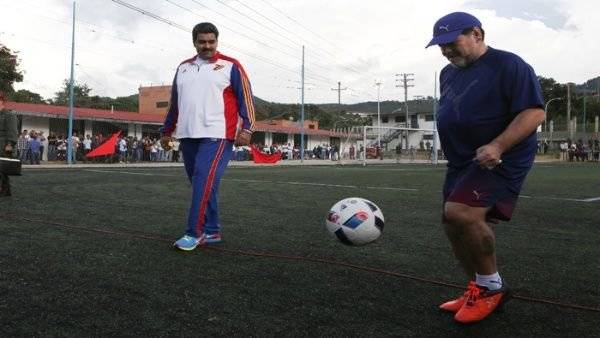 Diego Maradona habla del América en su Presentación en México