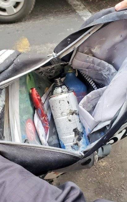 Los detenidos portaban latas de pintura