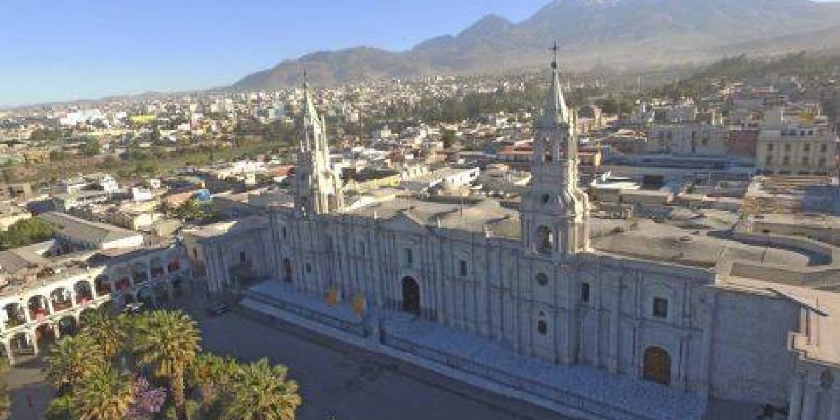 Terremoto de 5,8 grados sacude la región peruana de Arequipa Terremoto de 5,8 grados sacude la región peruana de Arequipa