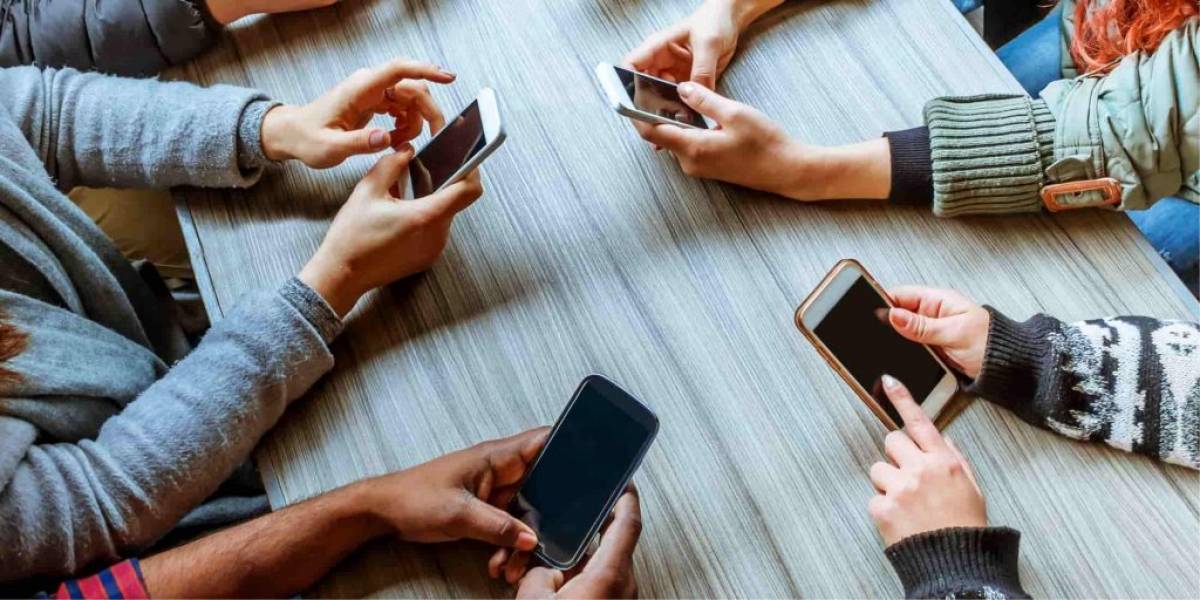 Chile: ¿Están realmente las redes sociales borrando los videos de denuncia?