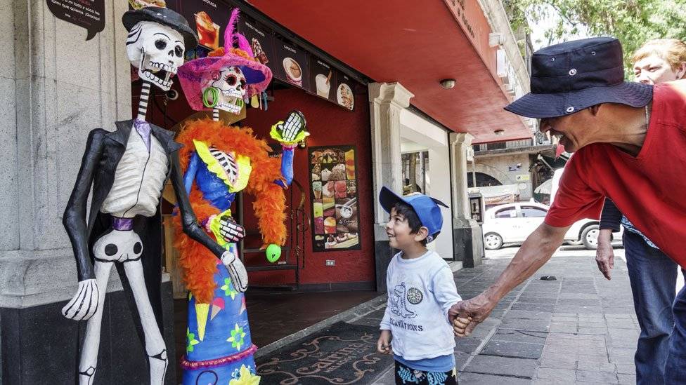 103381495dayofthedeadmexicogetty-257aae59d2334d161c4fc0d24d3dd876.jpg