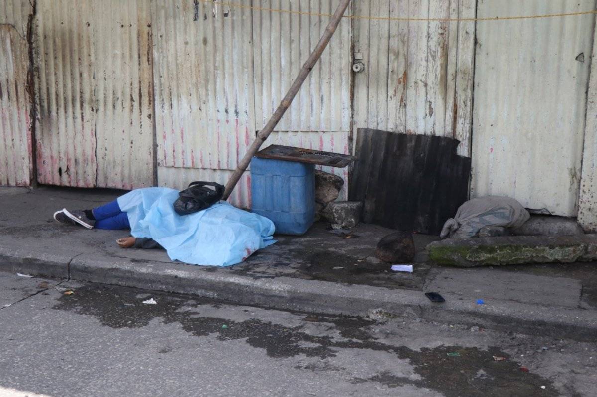 Asesinan a mujer
