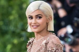 https://www.publinews.gt/gt/espectaculos/2018/09/19/kylie-jenner-confeso-probo-cereal-leche-primera-vez-vida.html