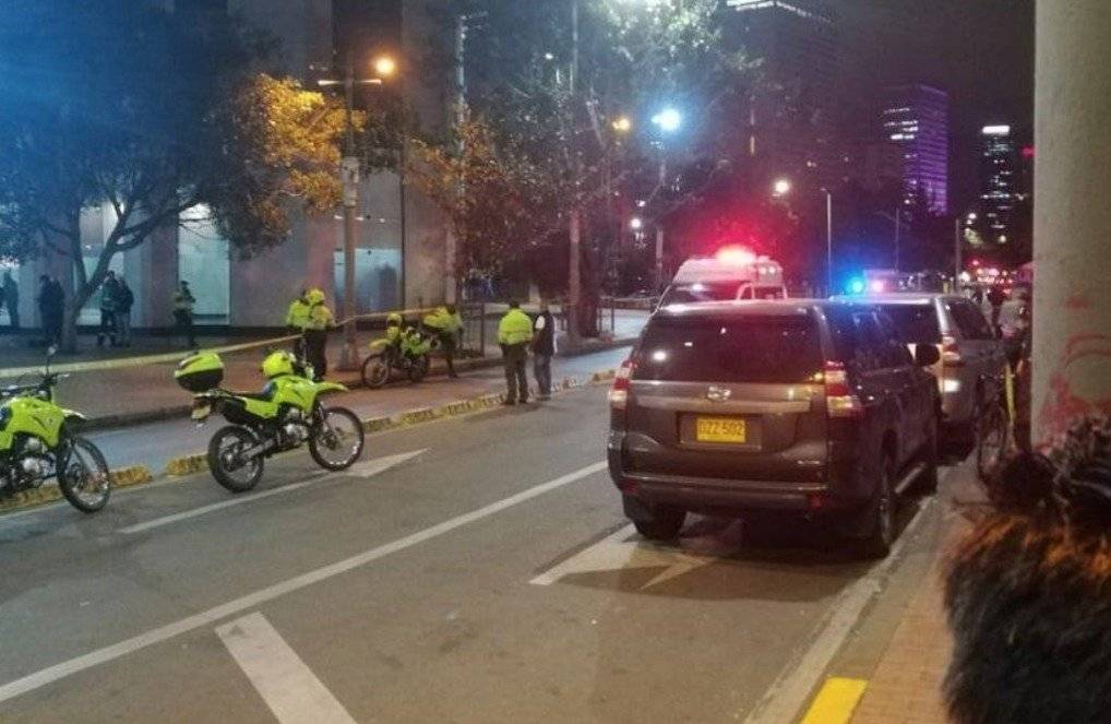Hombre se lanza desde lo alto de la Torre Colpatria