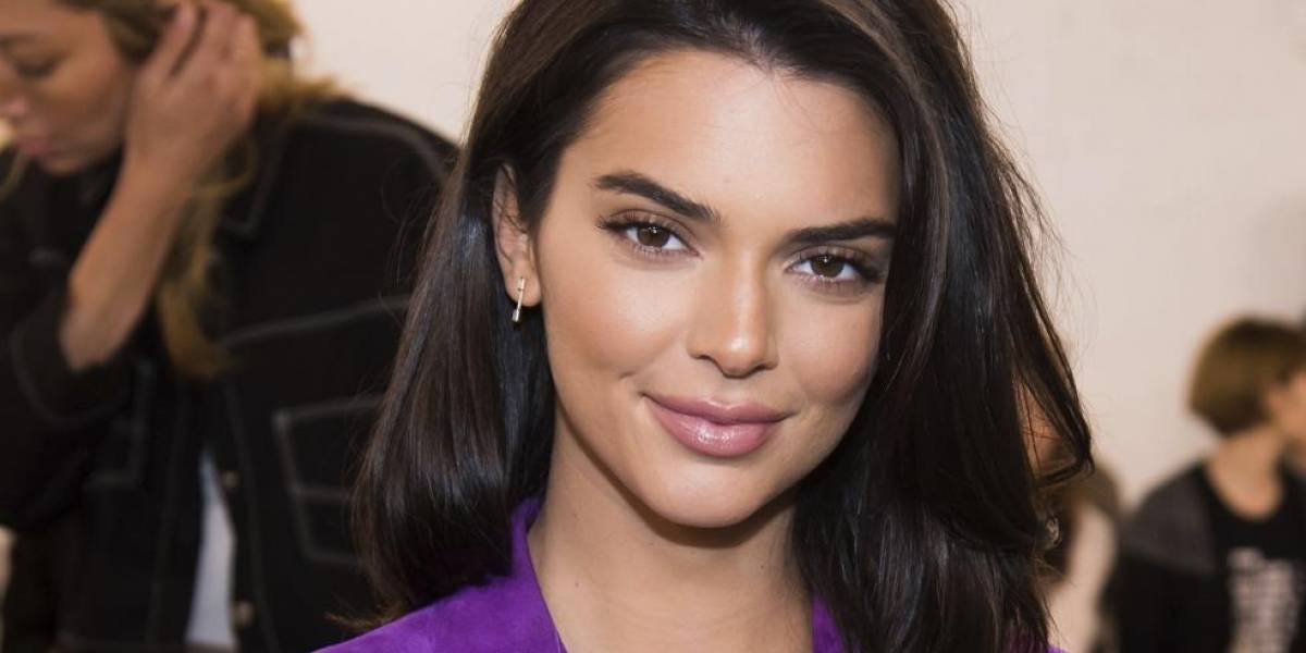 Kendall Jenner Promociona Una Marca De Zapatos Pero Su Trasero Se Roba La Atencion Kendall Jenner Promociona Una Marca De Zapatos Pero Su Trasero Se Roba La Atencion