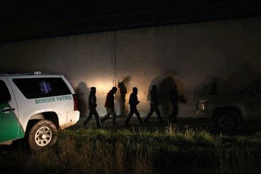 La idea es evitar el tránsito de migrantes