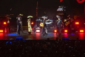 https://www.publimetro.com.mx/mx/noticias/2018/09/24/camila-cabello-deleita-a-sus-fans-mexicanos-gran-concierto.html