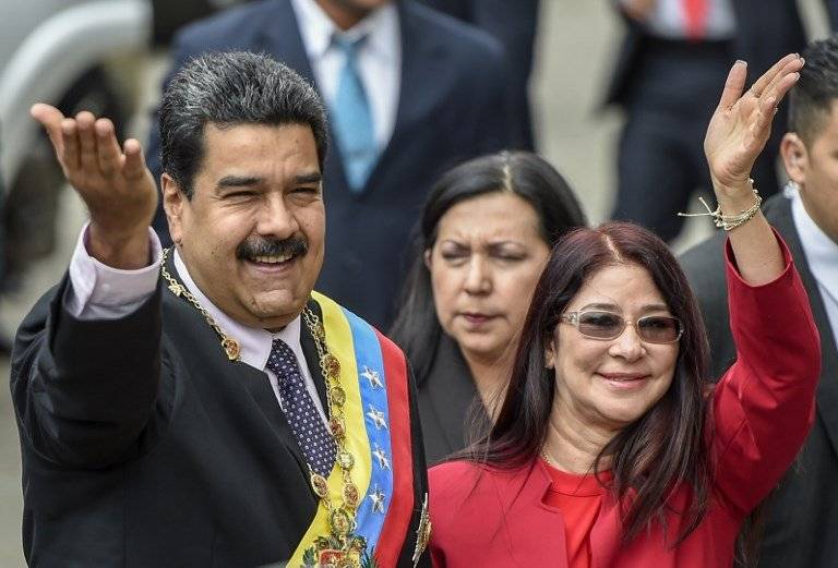 Nicolás Maduro y Cilia Flores