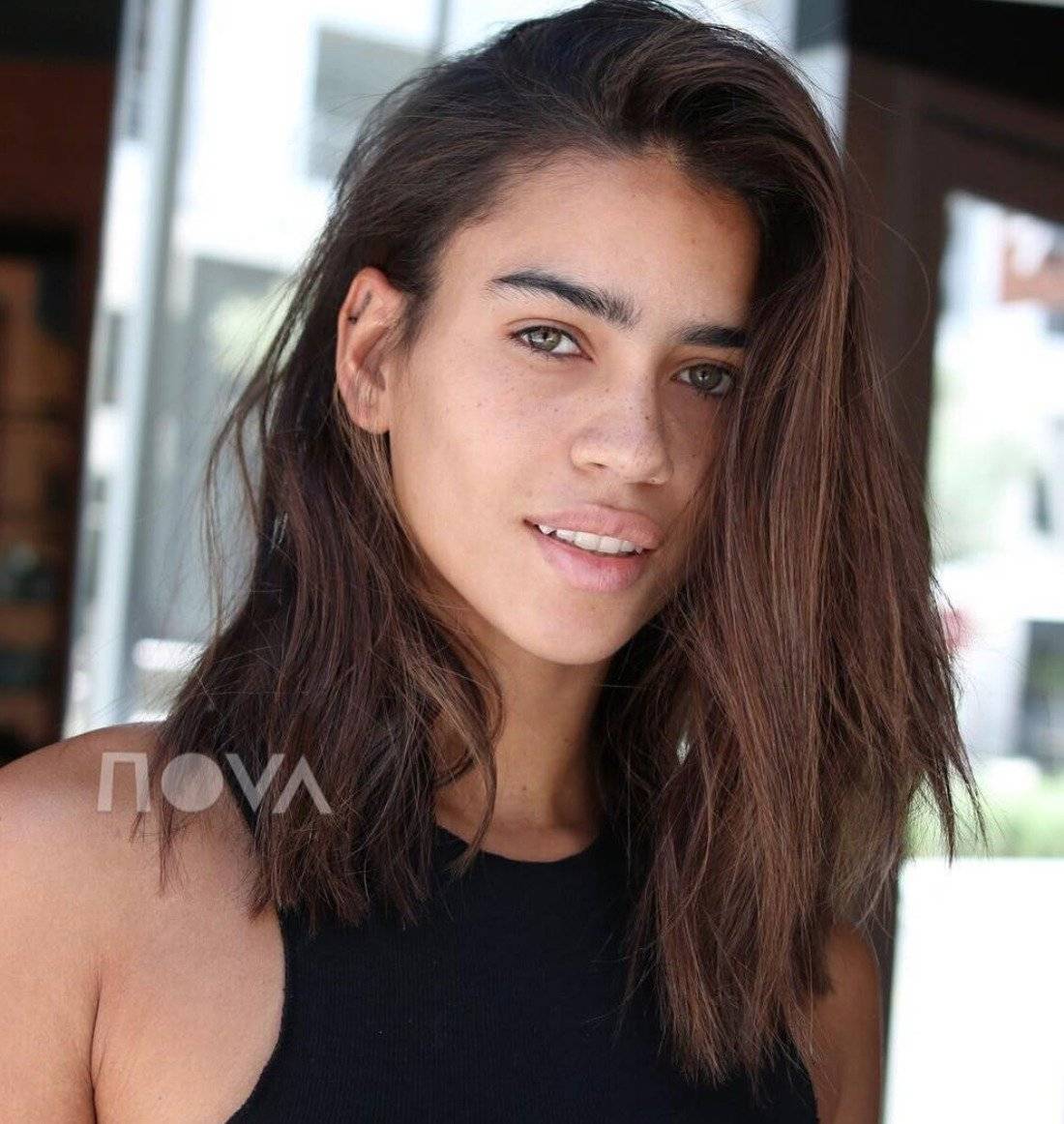 tonos de cabello para morenas