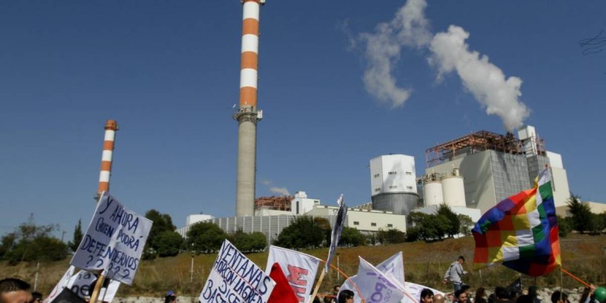 Grave contaminación: Establecen Alerta Sanitaria y restricciones a empresas en Quintero y Puchuncaví
