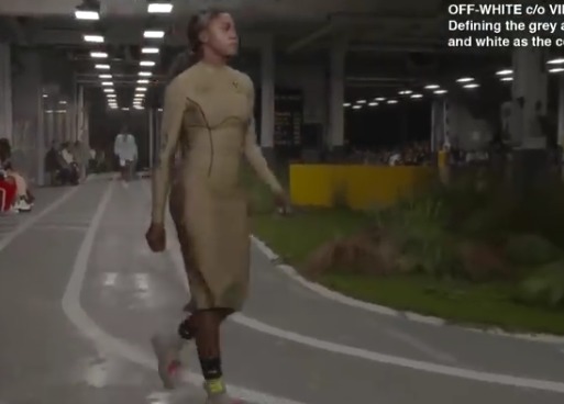 Pasarela de Caterine Ibargüen