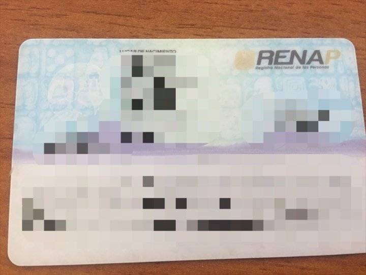 Documento personal de identificación.