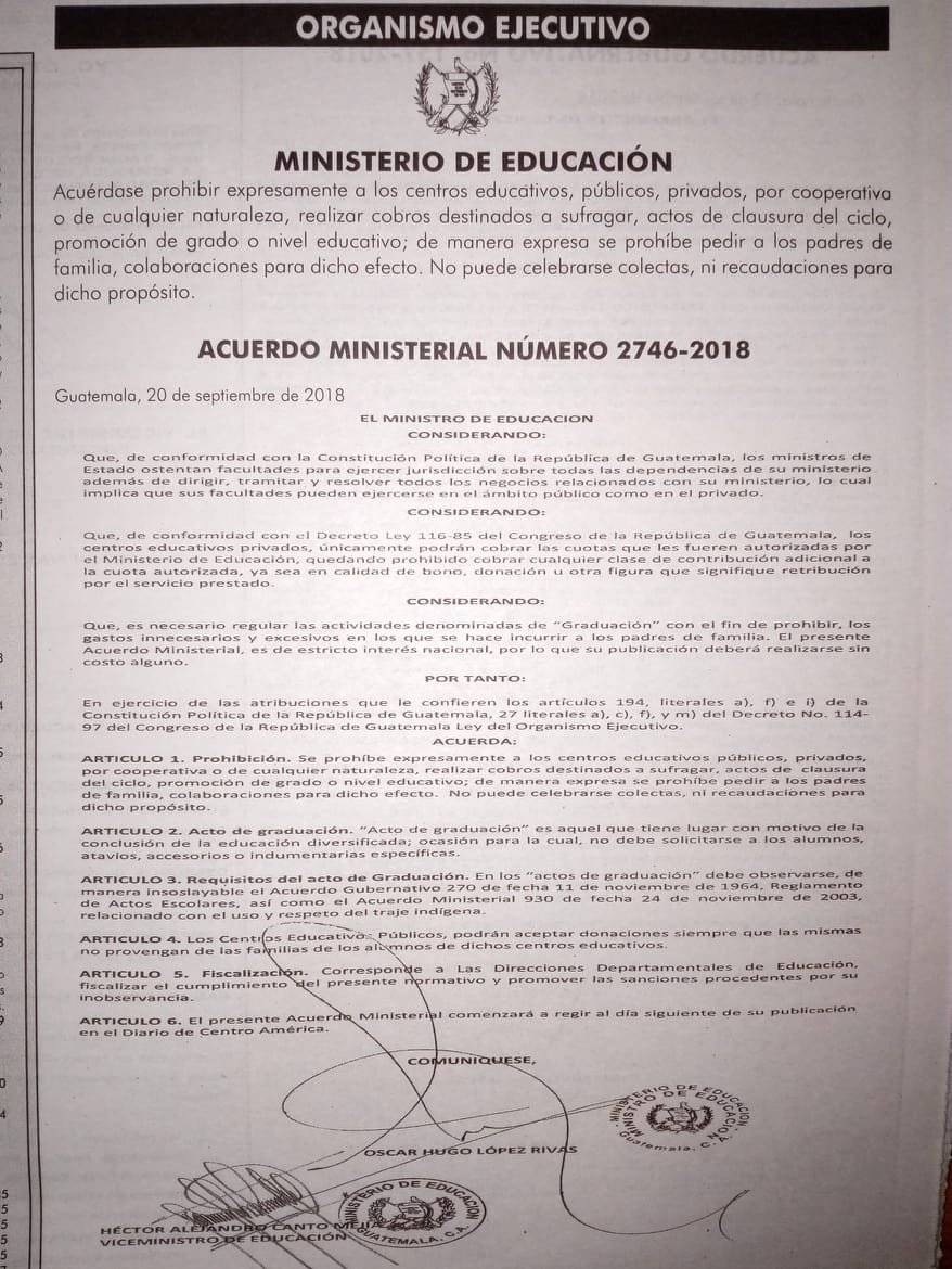 Ministerio de Educación prohíbe cobros por clausuras