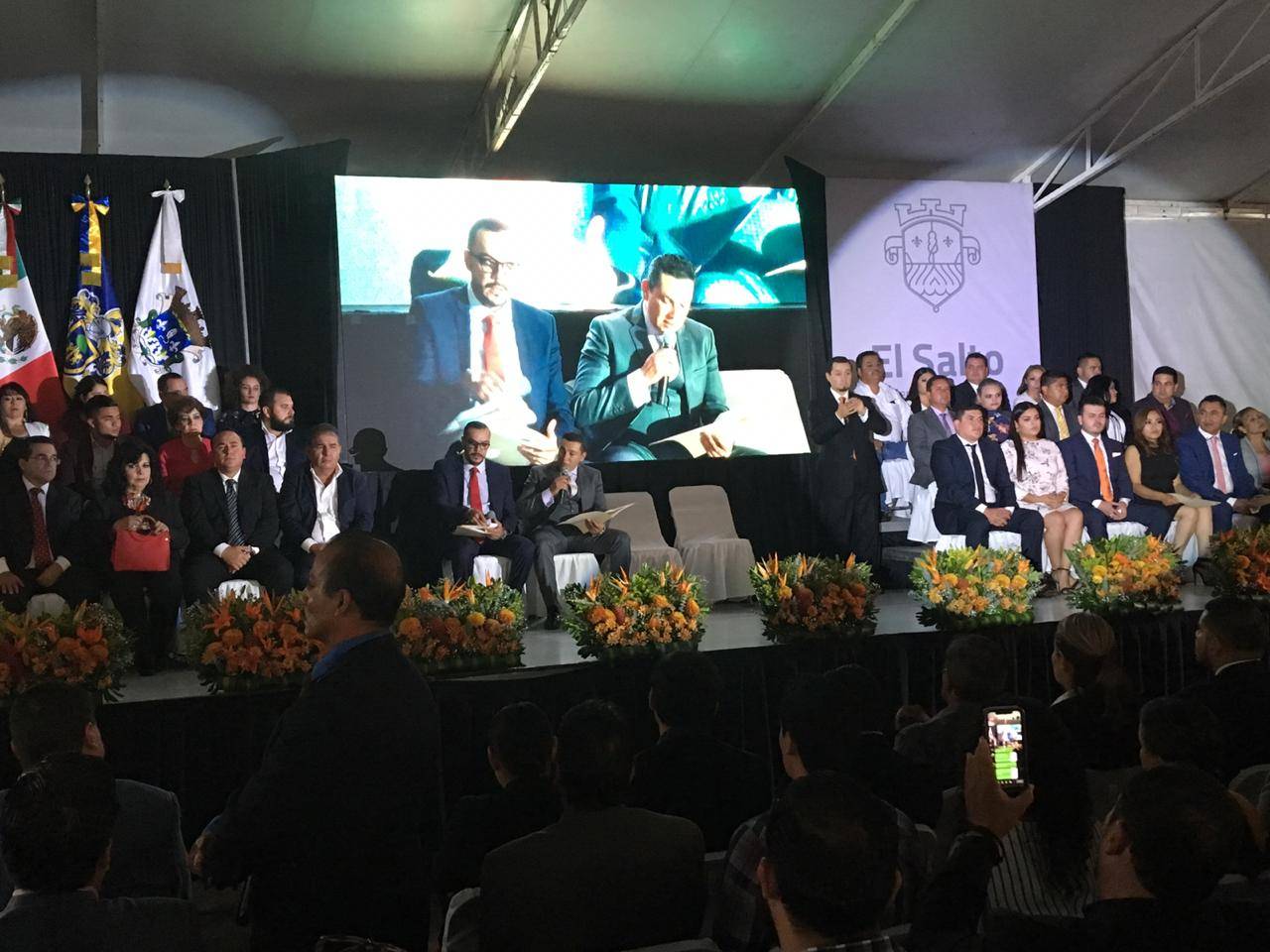 Estrena Jalisco a sus nuevos ayuntamientos en 125 municipios