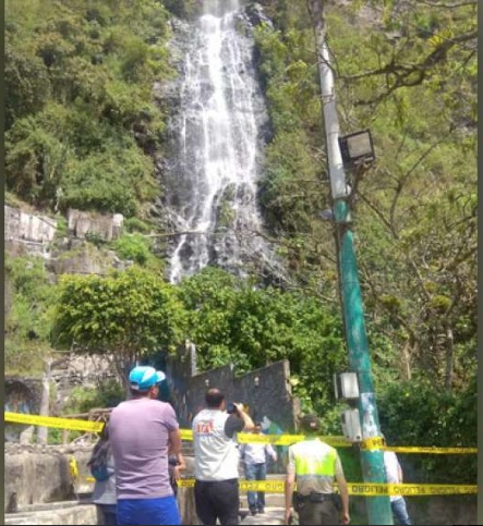 Deslizamiento en Baños de Agua Santa
