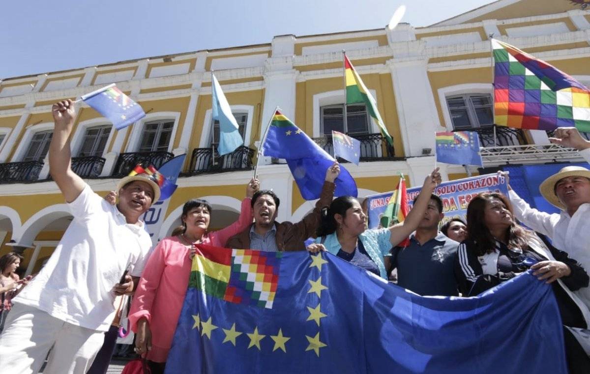 Manifestaciones en Plaza Murillo