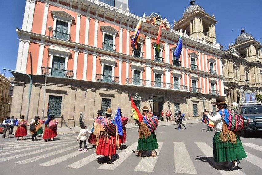 Manifestaciones en Plaza Murillo