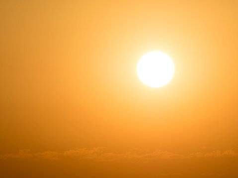 Sol en Quito