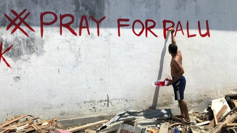 103640847praypalu-45ac7d6d448678f0ecb022cda056d44c.jpg