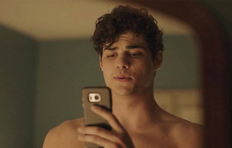Irresistible actor que enamorará a las nuevas Ángeles de Charlie