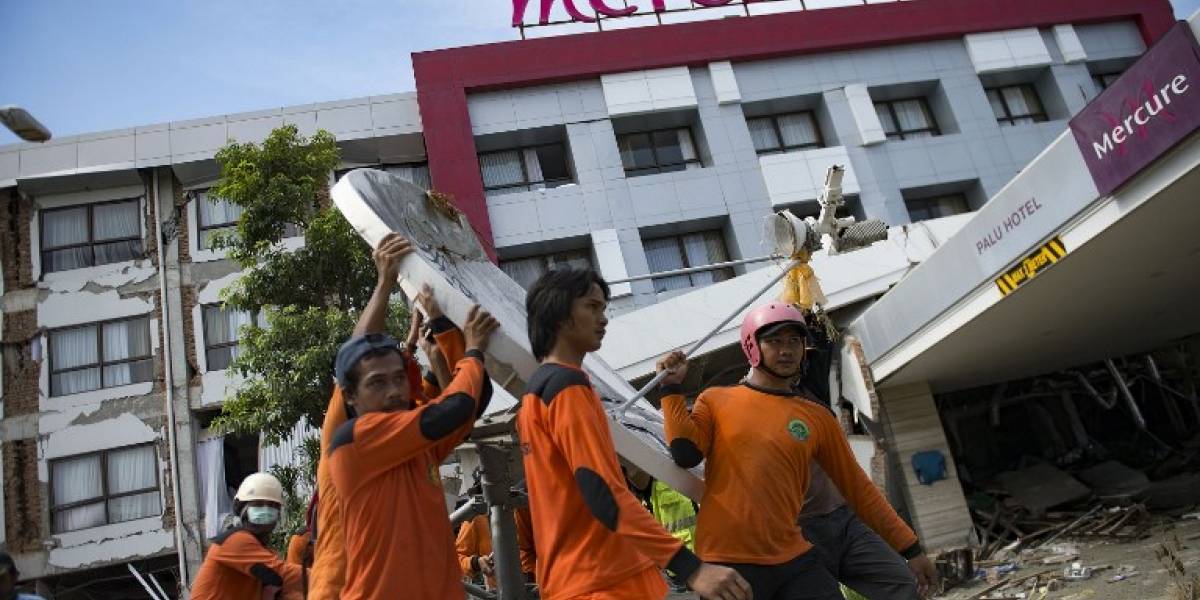 Elevan a 1571 el número de muertos por el terremoto en Indonesia