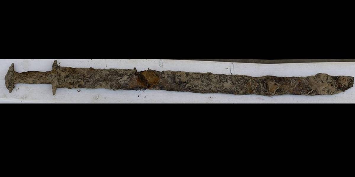 Niña descubre en lago un impresionante hallazgo de la Era Vikinga Niña descubre en lago un impresionante hallazgo de la Era Vikinga