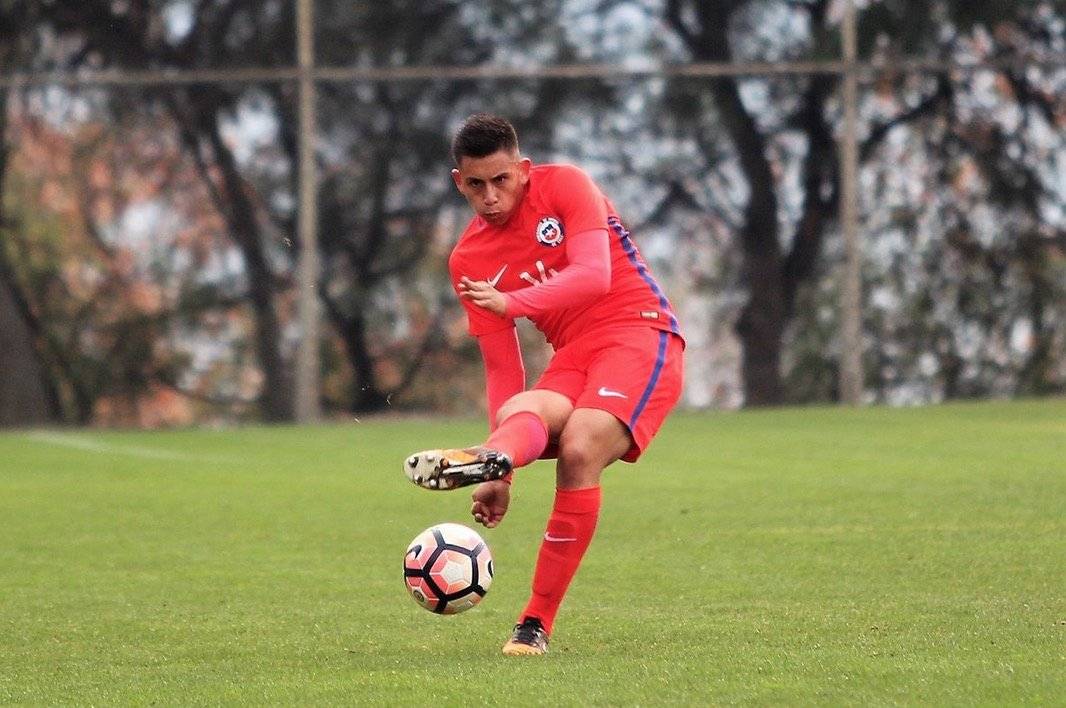 Parancán viene trabajando con la Roja Sub 20 de Héctor Robles / Foto: cruzados.cl