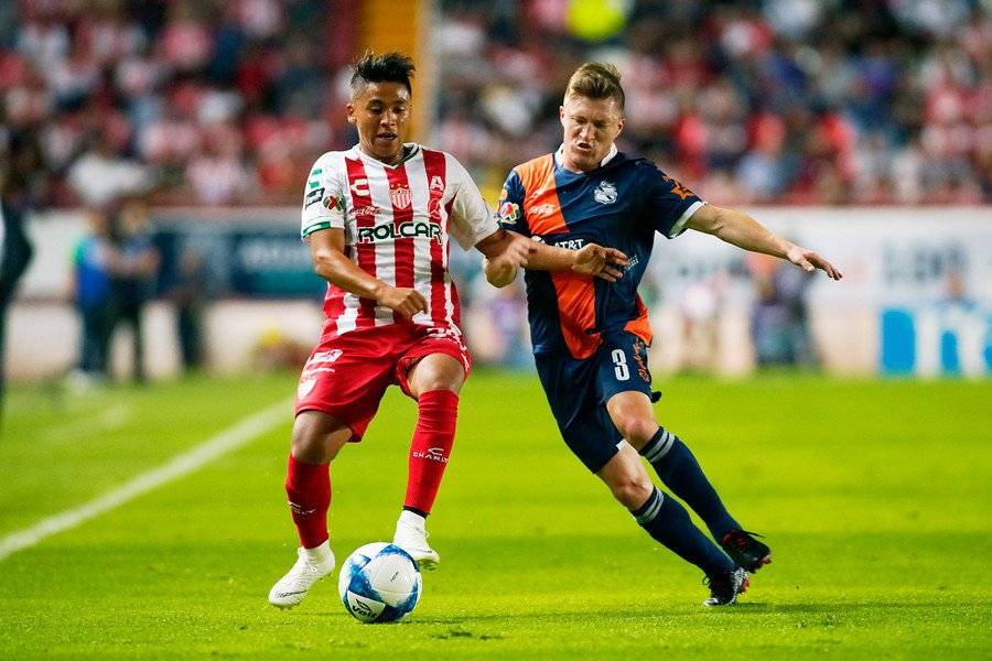 Marcelo Allende, del Necaxa de México, es uno de los dos extranjeros de la Roja Sub 20. El otro es Ariel Uribe, del Morelia / Foto: Agencia UNO