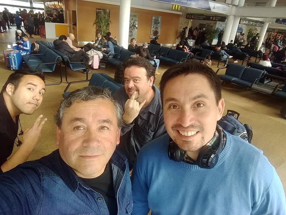 Parte de los "cazadores de ovni" chilenos. Todos son de este planeta