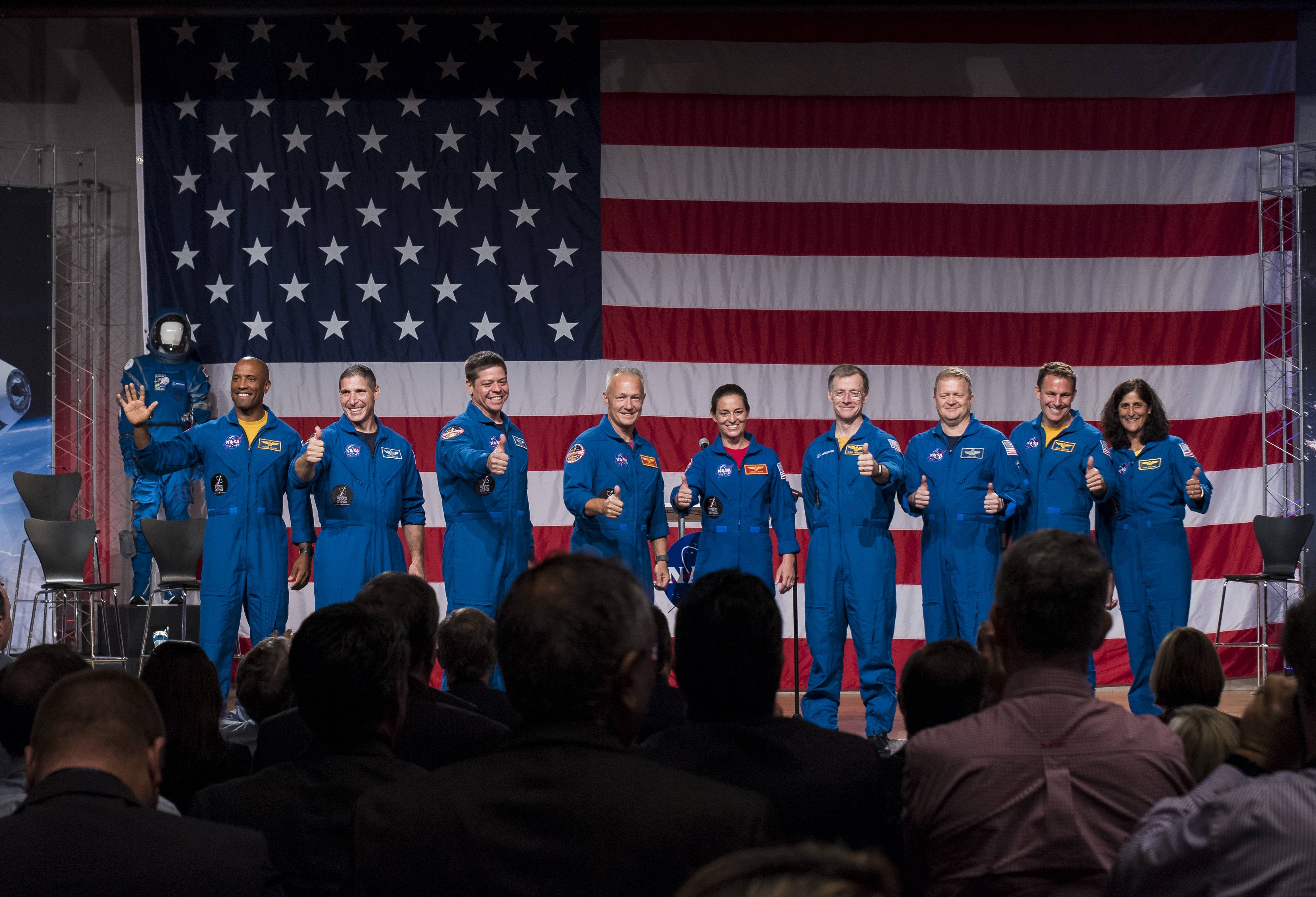 Ya hay fecha oficial para los primeros vuelos tripulados de SpaceX y Boeing a la Estación Espacial Internacional Ya hay fecha oficial para los primeros vuelos tripulados de SpaceX y Boeing a la Estación Espacial Internacional