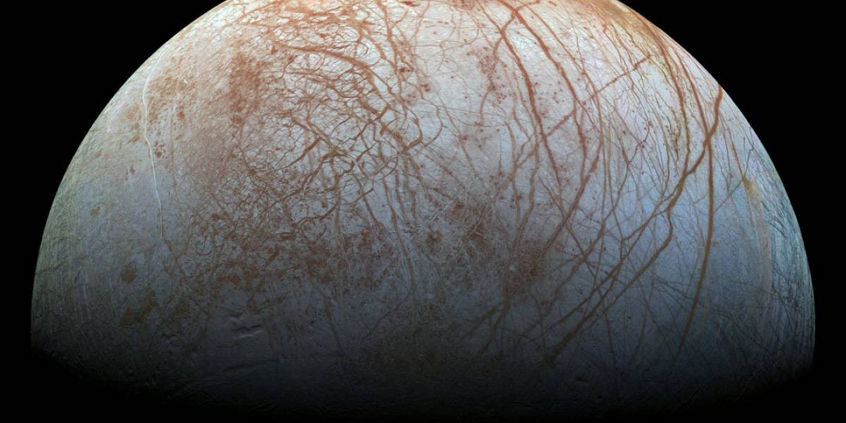 ¿Por qué sería tan complicado aterrizar en Europa, la luna de Júpiter?