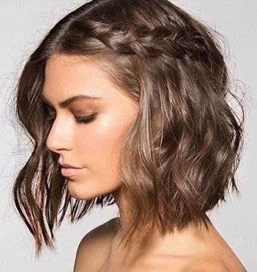 peinados con trenzas para cabello corto