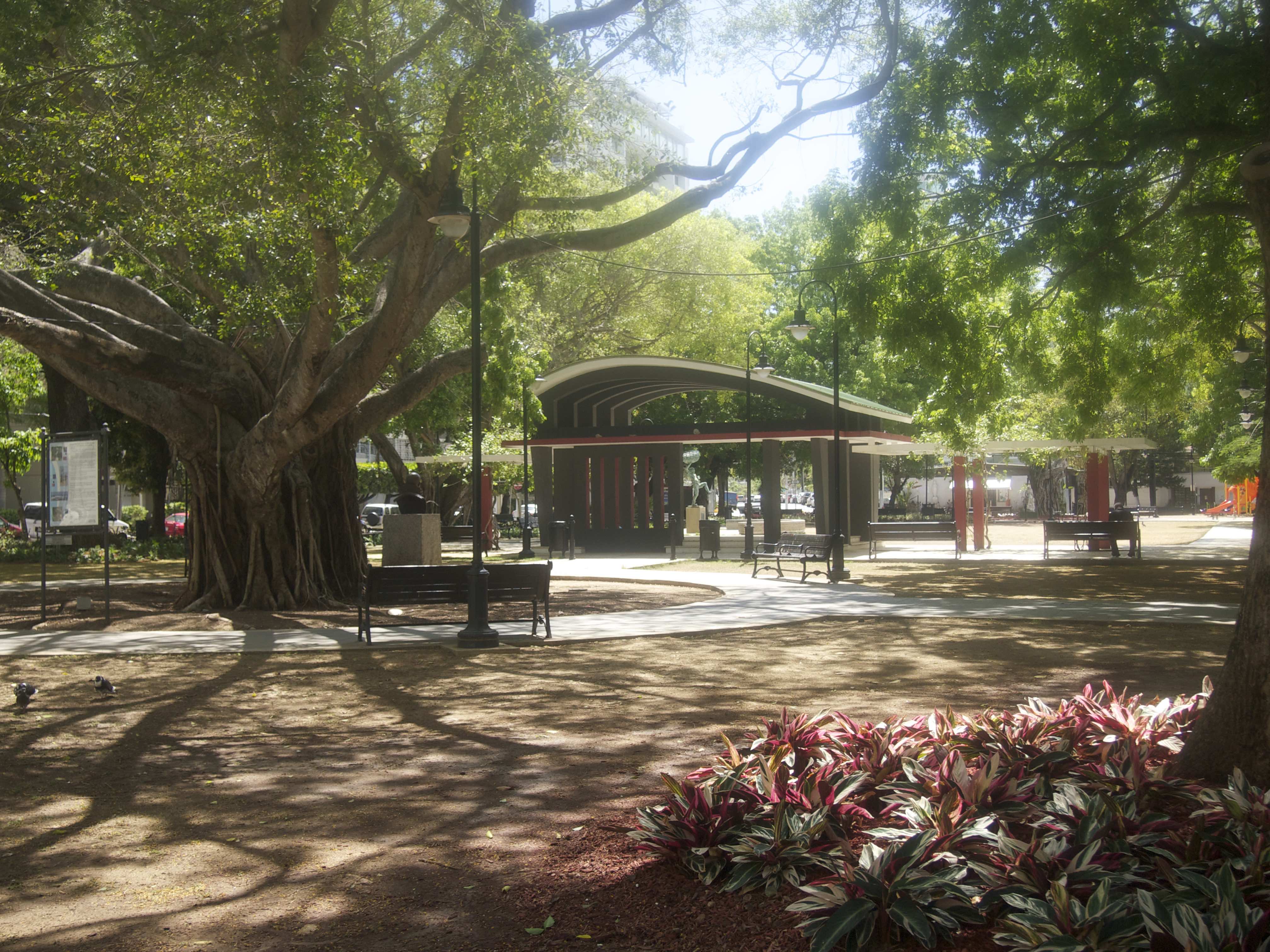 plaza1277948596-05c0c39ffc35f08dbb47ee5fa9264970.jpg plaza1277948596-05c0c39ffc35f08dbb47ee5fa9264970.jpg