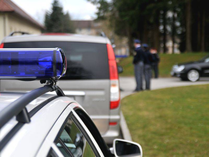 police1-72c50c9ed097c6042078d1d7349ac634.jpg police1-72c50c9ed097c6042078d1d7349ac634.jpg