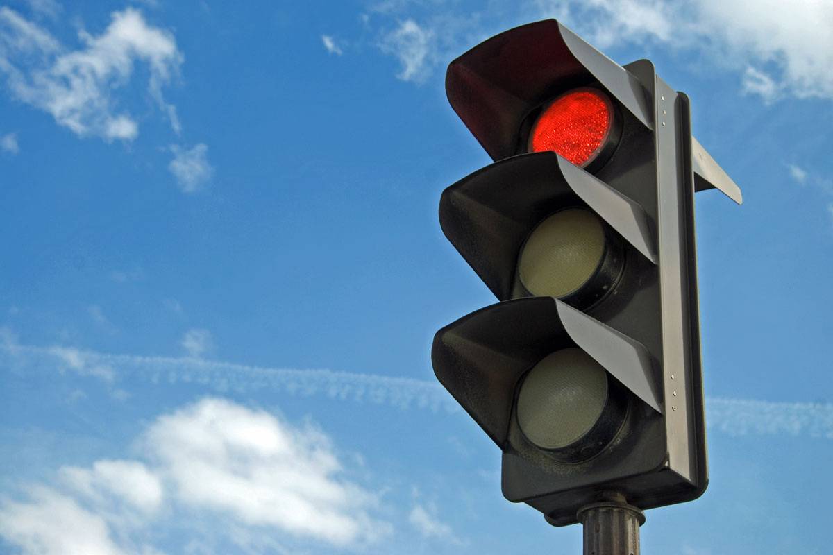 trafficlightred1200-c08f5ecd5e1dad47db3b7c85cf87fe07.jpg trafficlightred1200-c08f5ecd5e1dad47db3b7c85cf87fe07.jpg