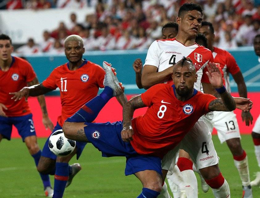 Arturo Vidal tuvo un partido con muy poca claridad ante Perú en Miami / Foto: Agencia UNO