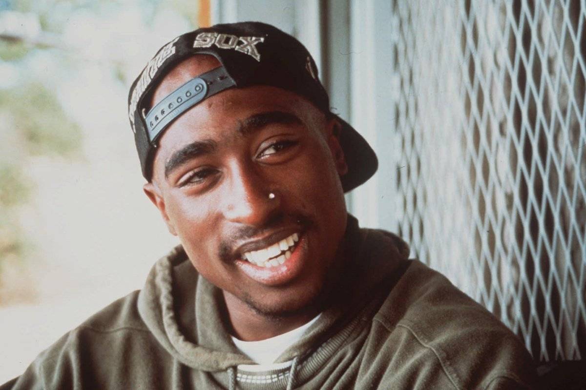 tupacshakur-6ab1a7df6b599b8d32b95ab709aeb9cf.jpg