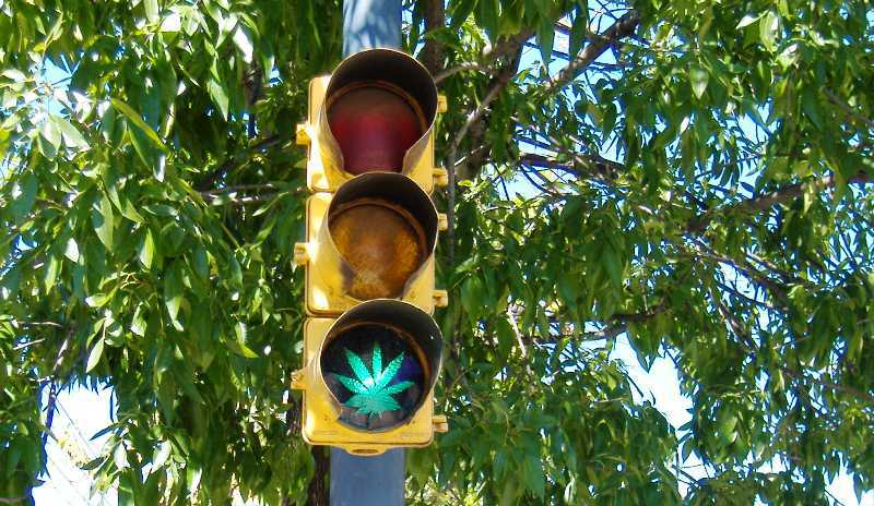 marihuana-519f8979d4d66b82c752ba82a8e624ce.jpg marihuana-519f8979d4d66b82c752ba82a8e624ce.jpg