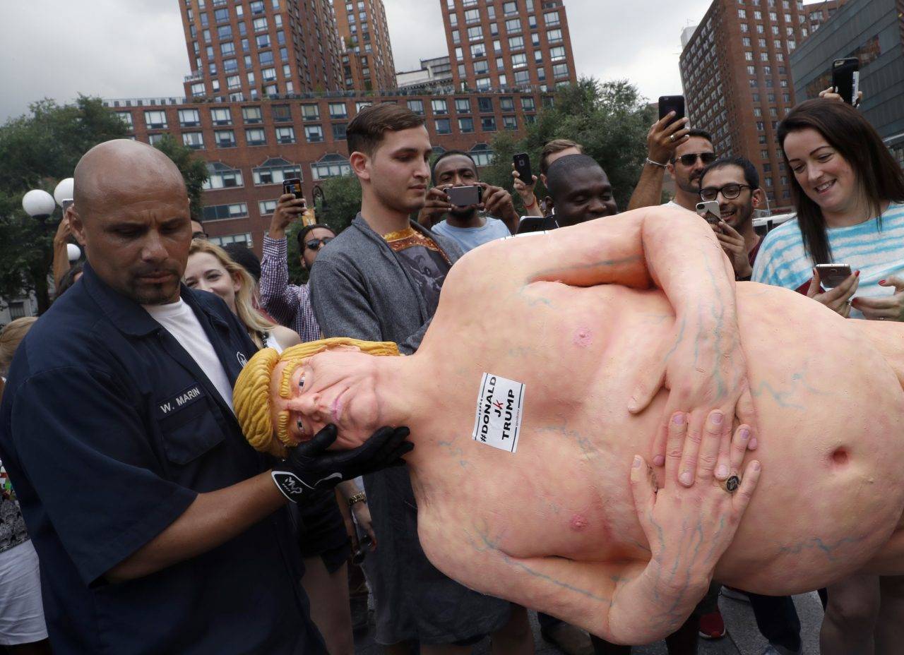 nakedtrumpstatuepuer2-5ded3b01fb75e48e1621f4cc002d87b8.jpg nakedtrumpstatuepuer2-5ded3b01fb75e48e1621f4cc002d87b8.jpg